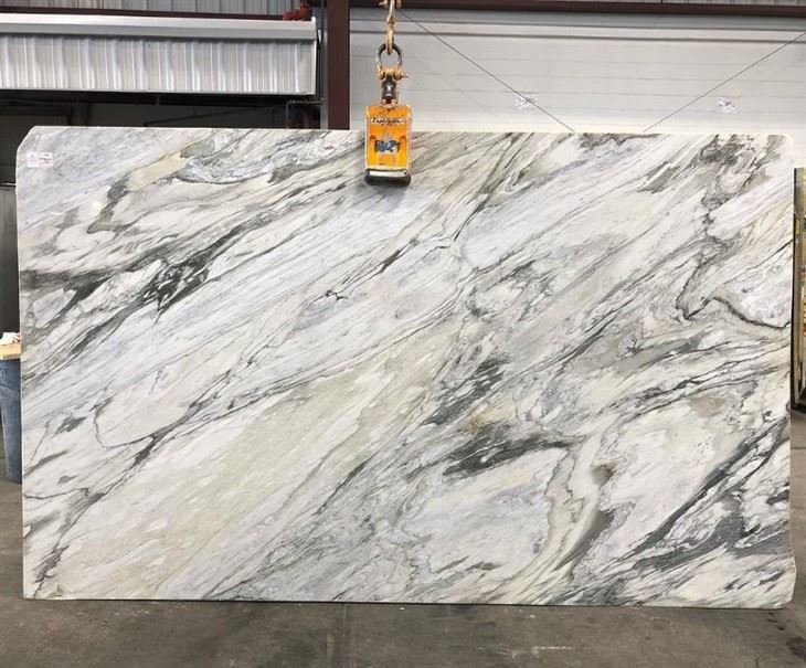 what is calacatta marble