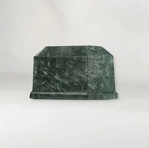 emerald green marble nails